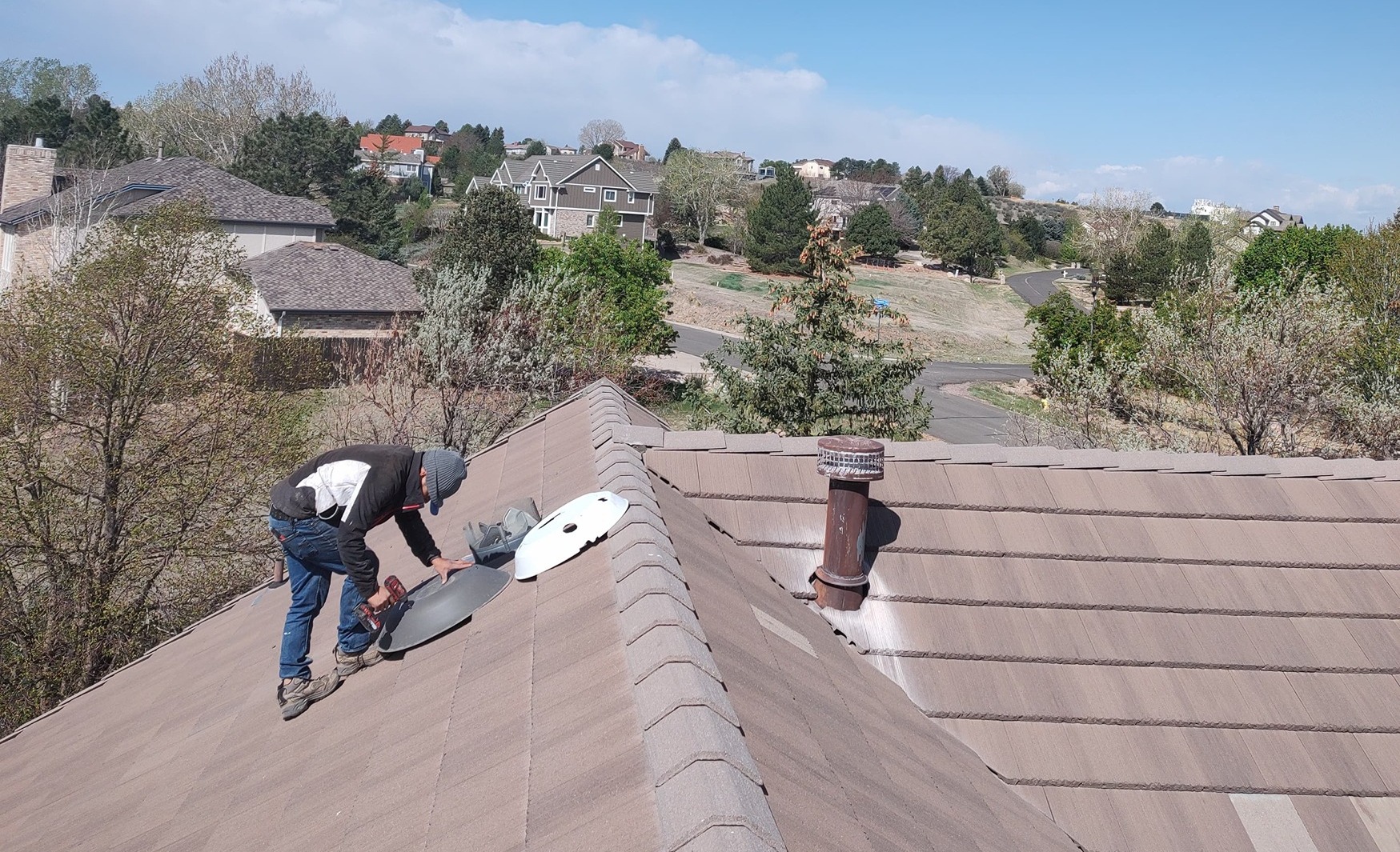 7 Signs You Need Winter Roof Repair Before the First Big Snow